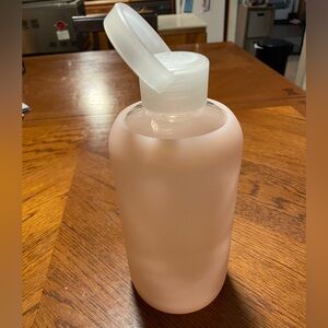 32 oz bkr bottle with sleeve